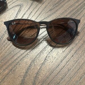 Ray-Ban Women’s Sunglasses